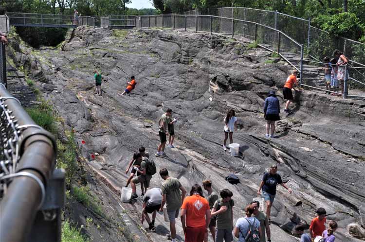 glacial grooves